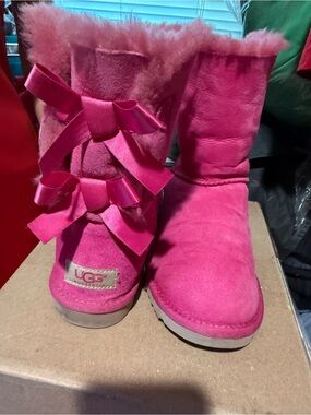 UGG Hot Pink Bow Back Classic Short Boots